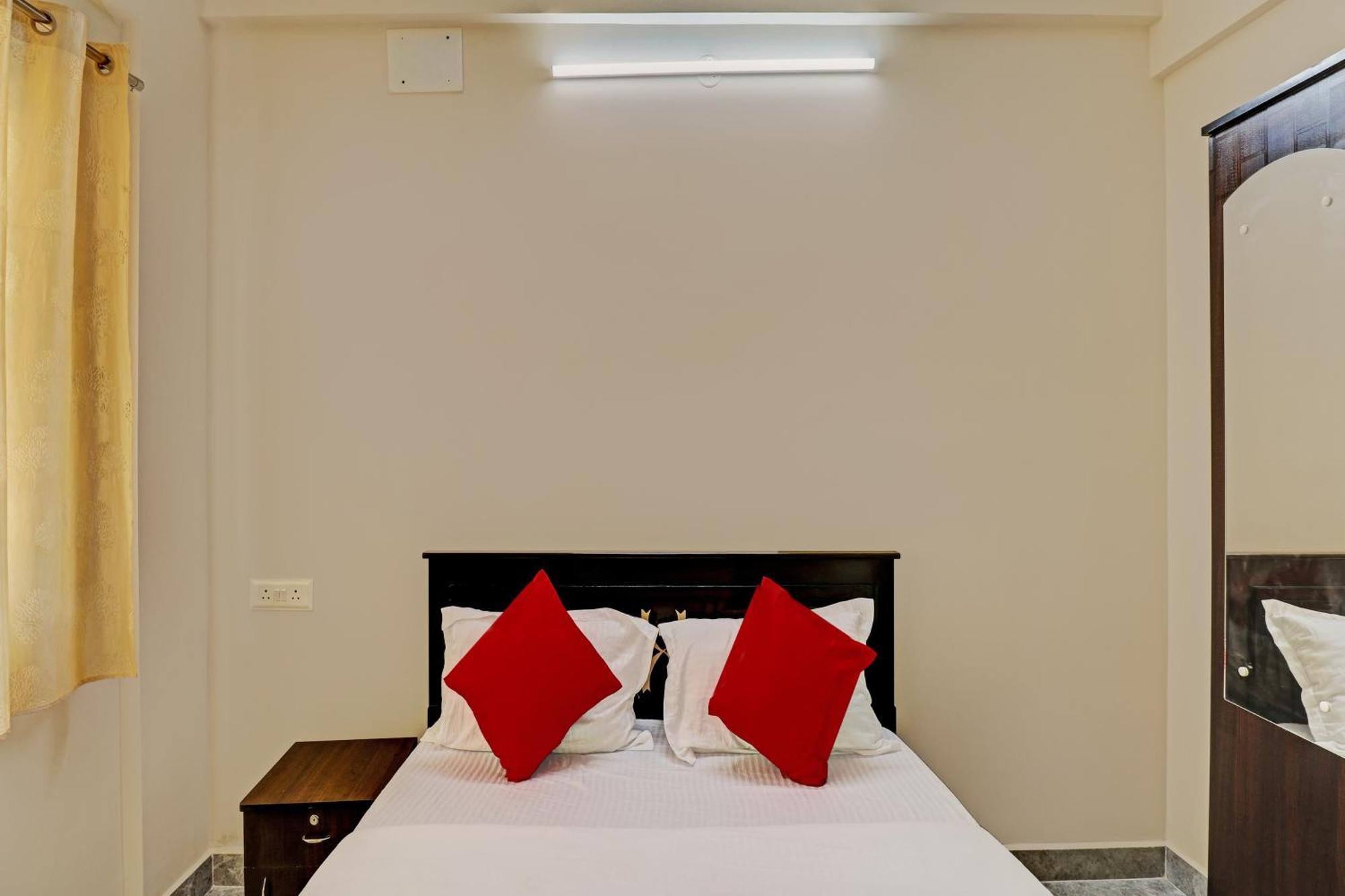 Oyo Flagship 81483 Manyatha Inn Service Apartment Bengaluru Kültér fotó