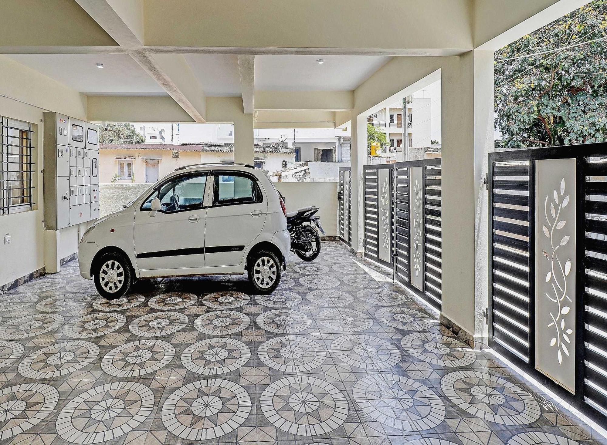 Oyo Flagship 81483 Manyatha Inn Service Apartment Bengaluru Kültér fotó