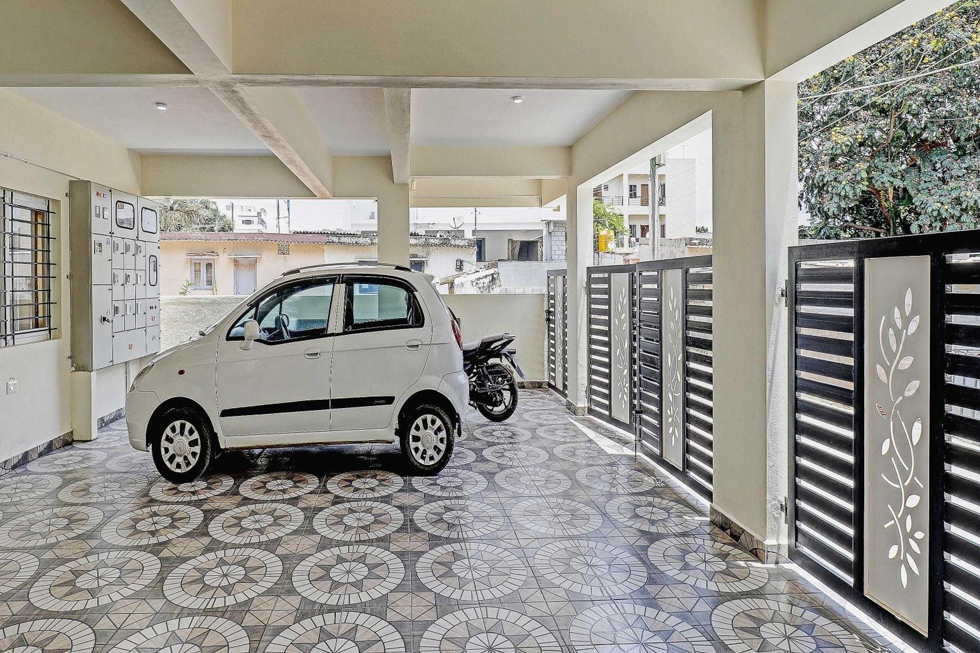 Oyo Flagship 81483 Manyatha Inn Service Apartment Bengaluru Kültér fotó